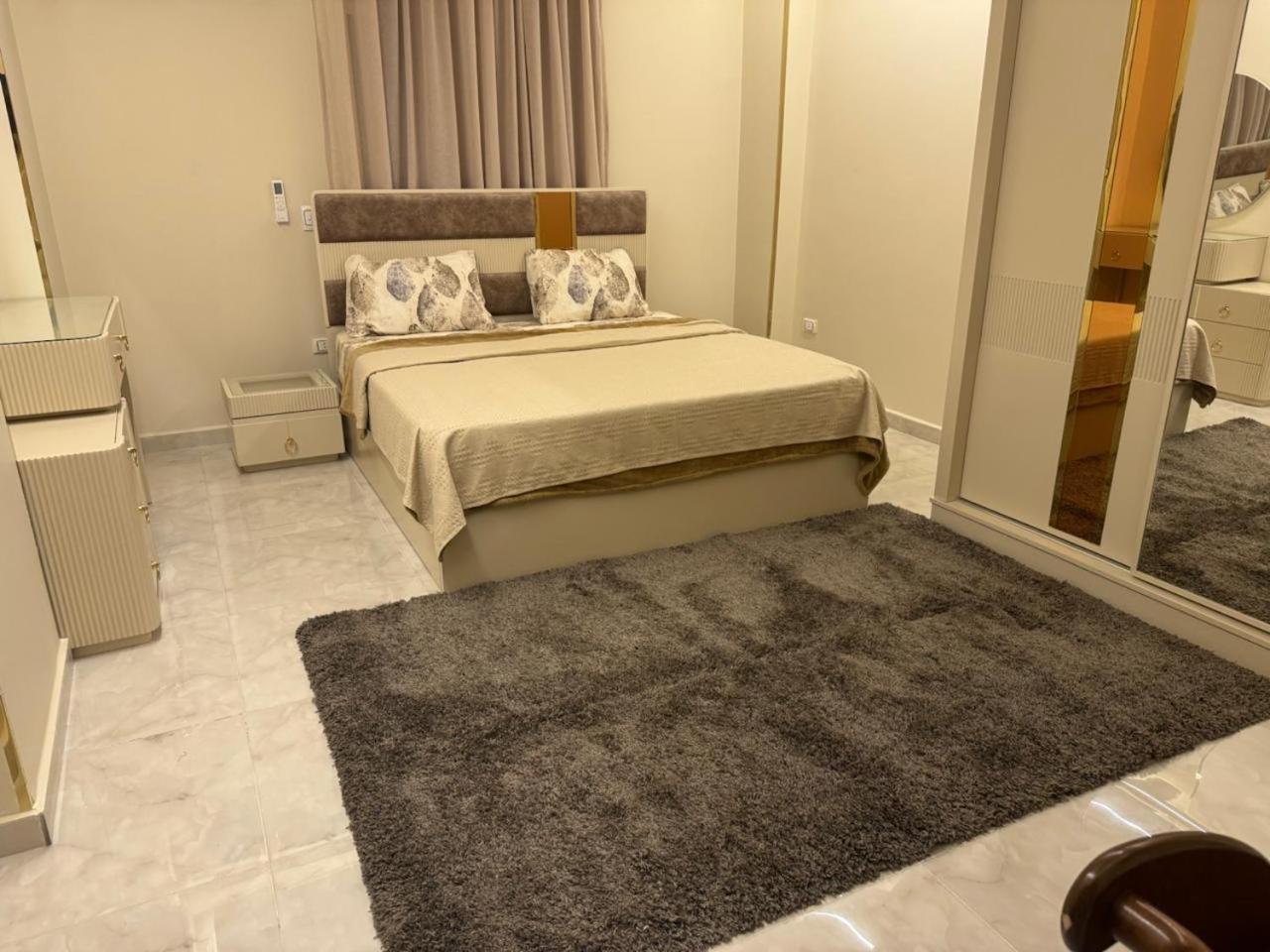 Vip Grand Home Hotel Apartment *